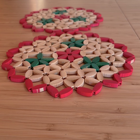 Vintage Wood Bead Boho Retro Trivet HotPlate Flat Geometric Floral Set of 2 - Picture 5 of 5